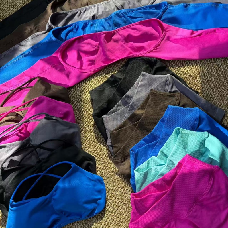 Sports Bra High Impact - Женский комплект для фитнеса: спортивный бюстгальтер