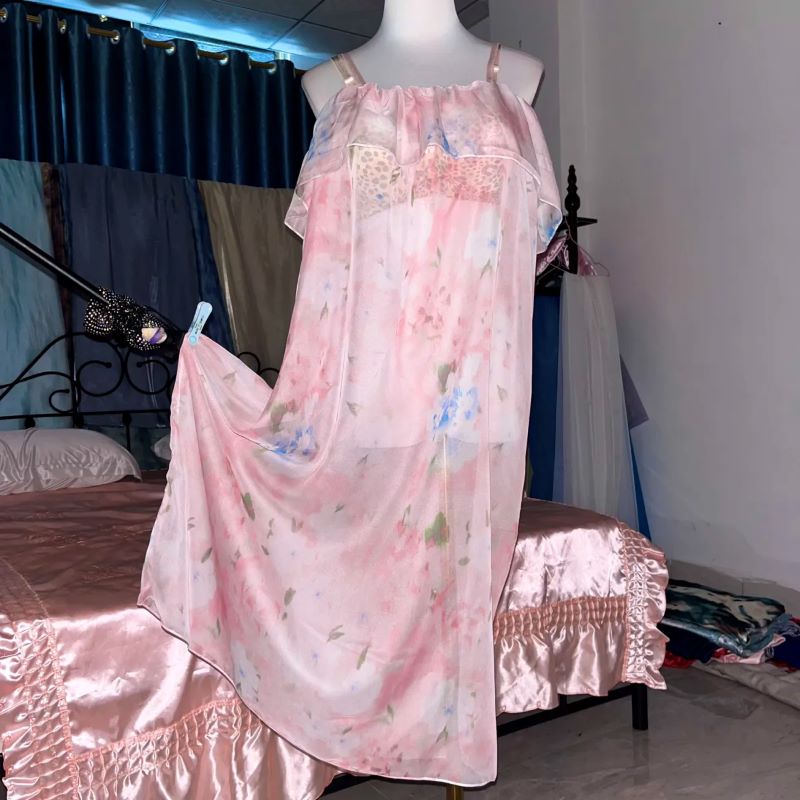 Розовая шелковая прозрачная но – обзор и цена Robe Silk Women